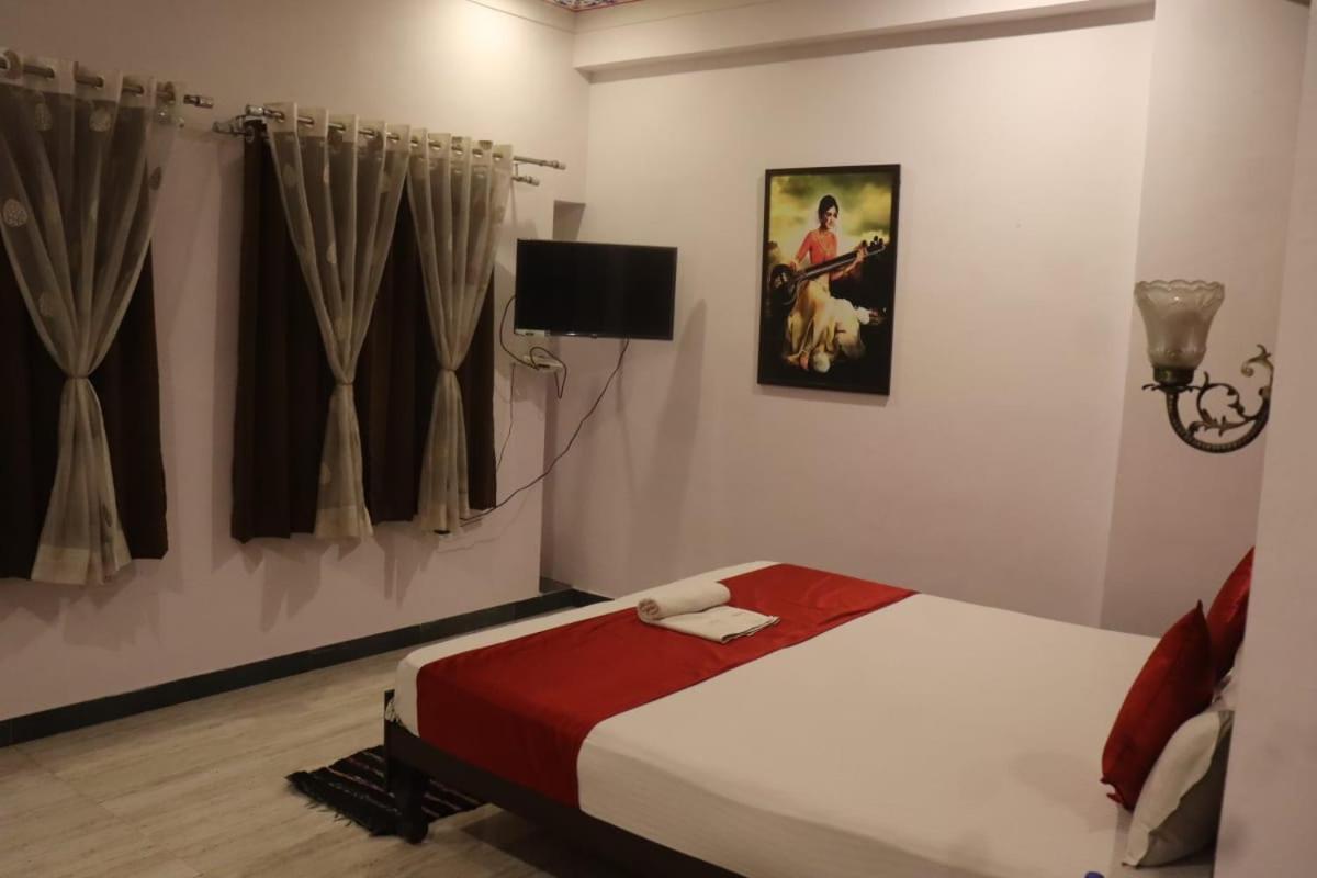 Hotel Shiv Palace Udajpur Zewnętrze zdjęcie