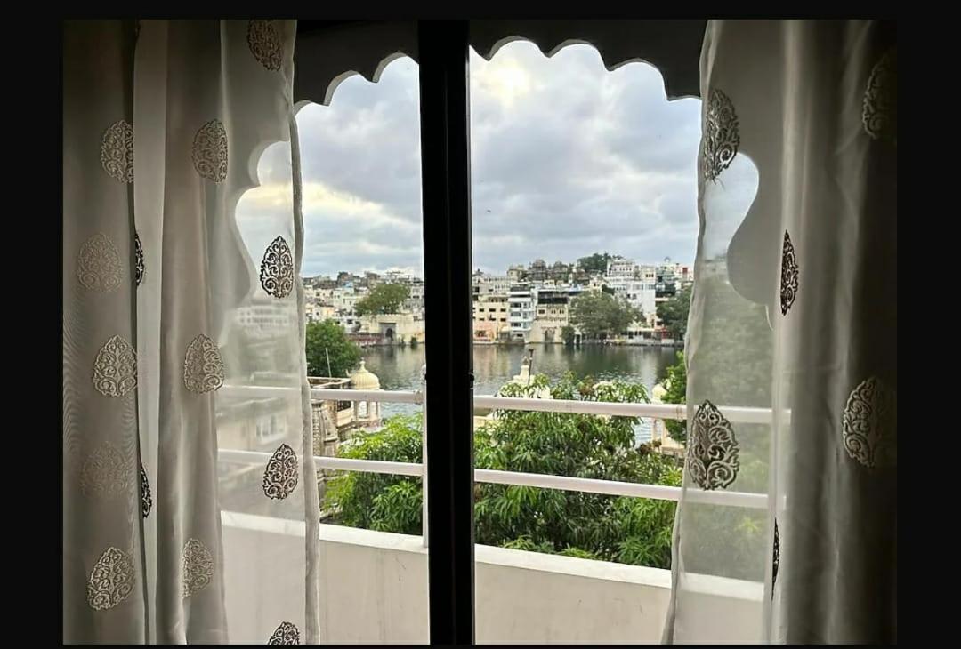 Hotel Shiv Palace Udajpur Zewnętrze zdjęcie