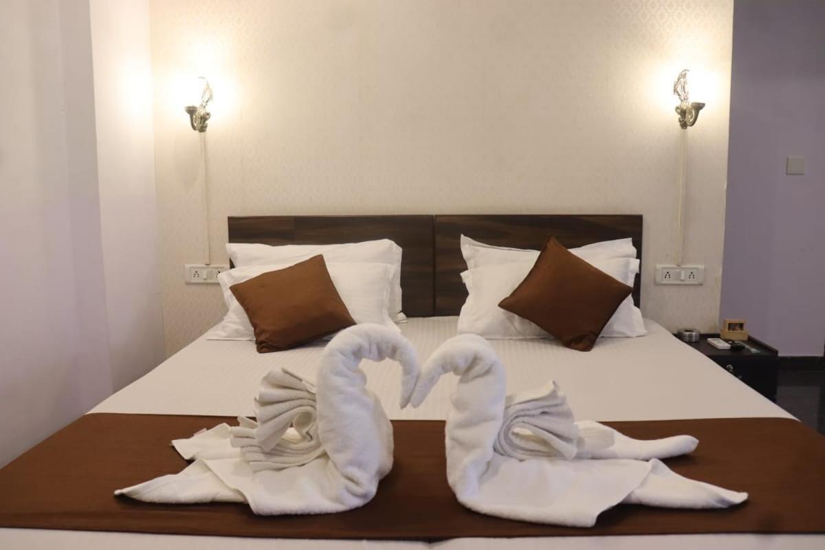 Hotel Shiv Palace Udajpur Zewnętrze zdjęcie