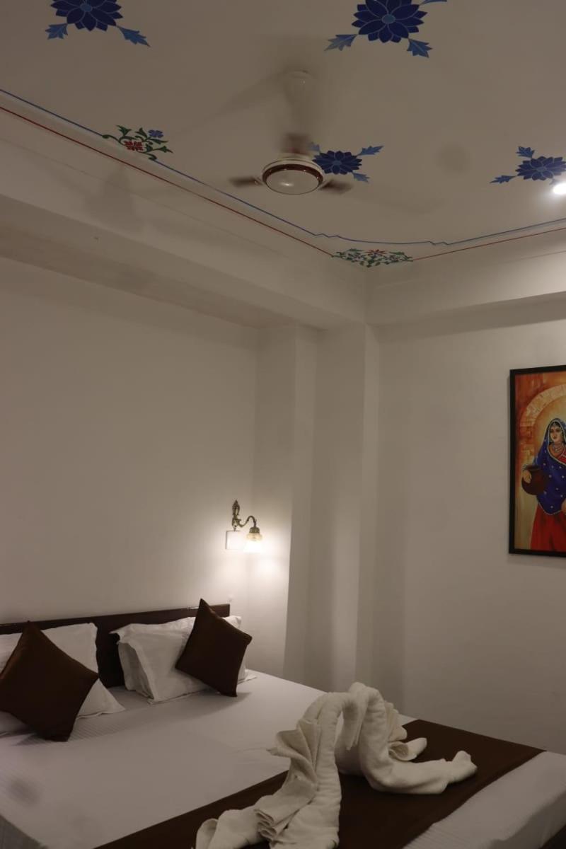 Hotel Shiv Palace Udajpur Zewnętrze zdjęcie