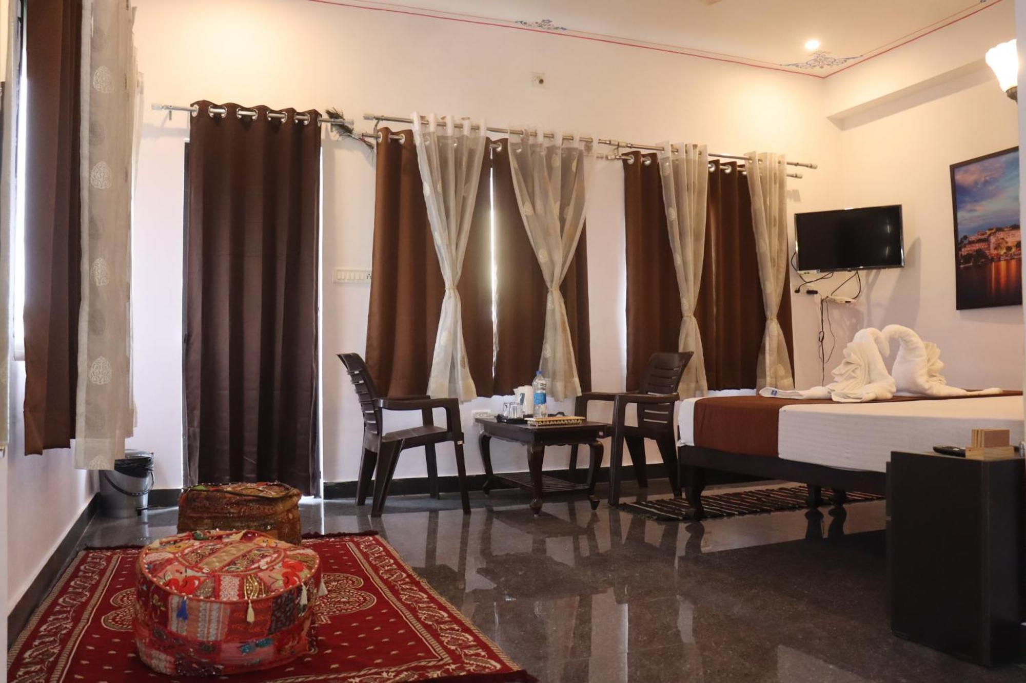 Hotel Shiv Palace Udajpur Zewnętrze zdjęcie